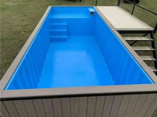 Aufstellpool in Containerbauweise mit integrierter Terrasse
