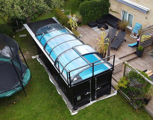 Sofort nutzbarer 6,11 x 2,5 m Containerpool mit Dach, Premium-Paket